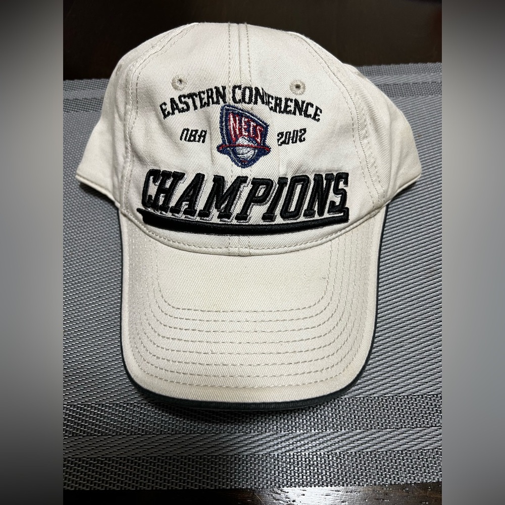 White New Jersey Nets Champions cap 2002 #NetsNation
In great condition
